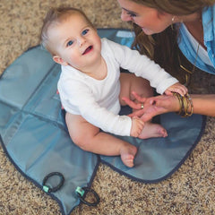 SNOOFYBEE Clean Hands Changing Pad<br/>三合一攜帶式嬰兒折疊尿布墊 - 咖啡藍電波