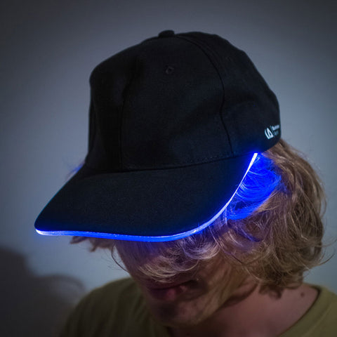 ILLUMINATED APPAREL<br/>炫彩 LED 運動風棒球帽 (共3色)